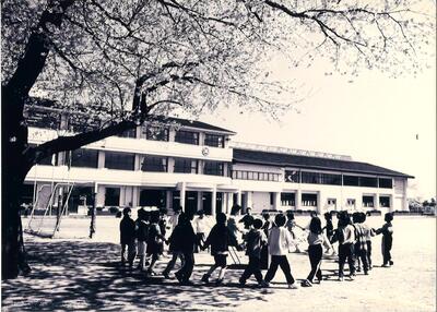 写真：かつての宝珠花小学校