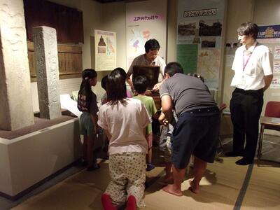 蓄音機上演風景