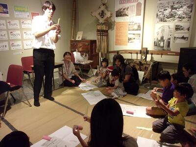 おもちゃ作り風景