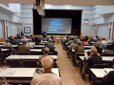写真：講演会の様子