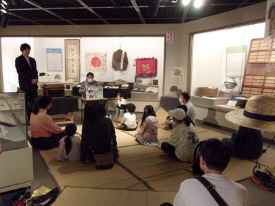 紙芝居の読み聞かせ