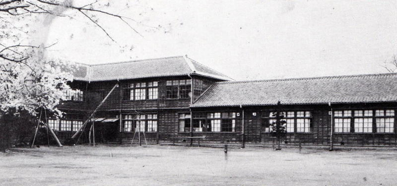 明治37年に新築された校舎