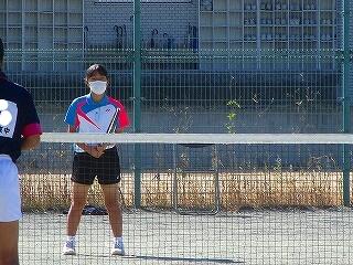 東中会場　東中、武里中と練習試合をした女子テニス部