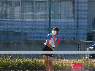 東中会場　東中、武里中と練習試合をした女子テニス部