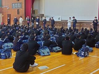 体育館での学年集会