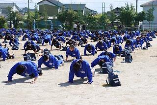 今度は１、２年生が合同で春日部体操