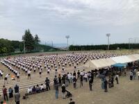 全校一斉ストレッチ体操の様子