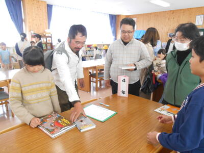 図書貸出し２