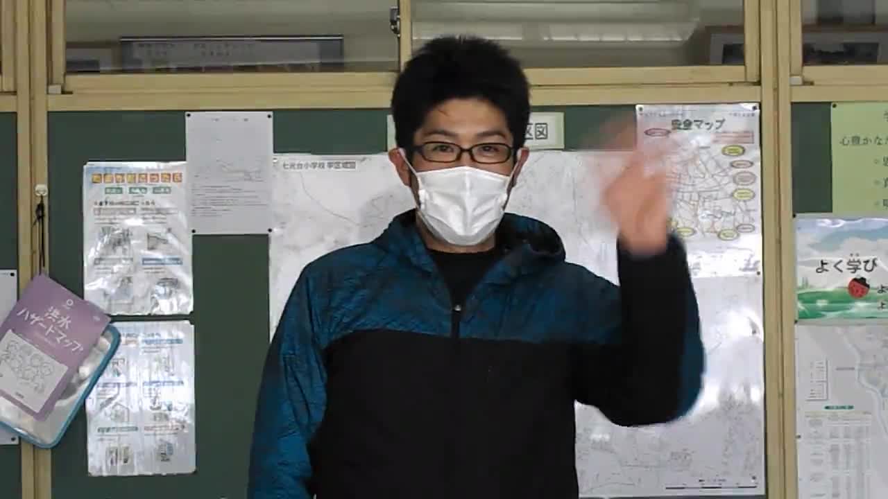 Let's play じゃんけん!! 6（rock,scissors,paper）