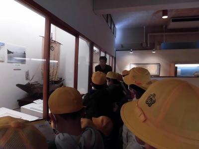 ３年生郷土博物館見学