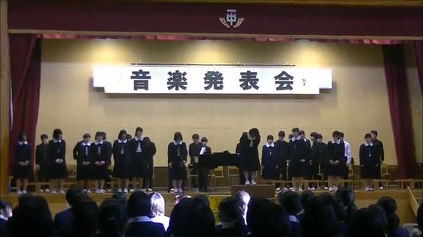 音楽発表会（３年５組）「二十億光年の孤独」