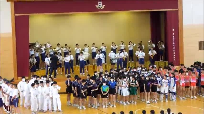 葛北総体壮行会（選手退場）