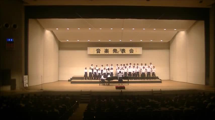 音楽発表会（２年６組）「地球の鼓動」