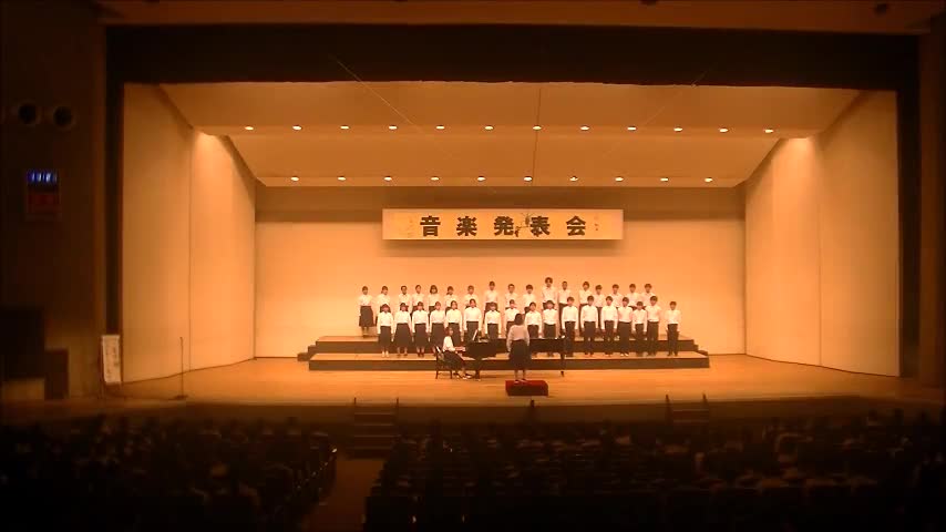 音楽発表会（１年４組）「涙をこえて」