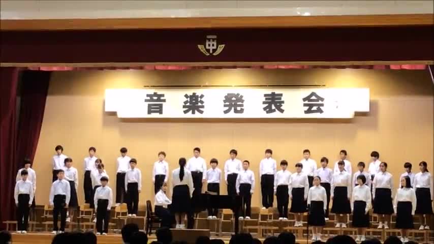 音楽発表会（１年５組）「ＨＥＩWＡの鐘」