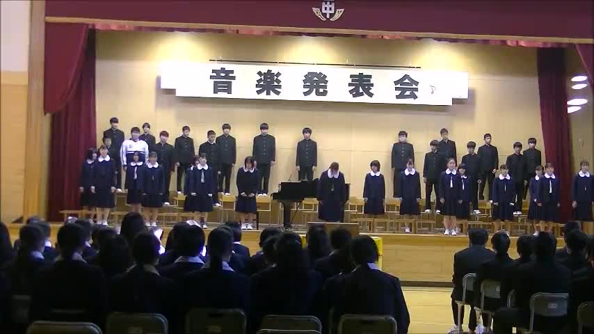 音楽発表会（２年６組）「この地球のどこかで」
