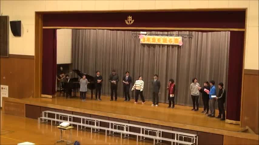 ３年生を送る会（職員発表）