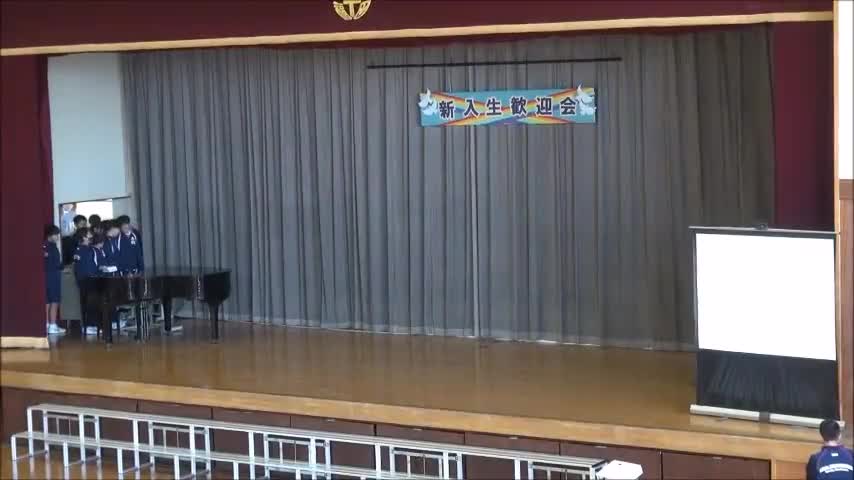 新入生歓迎会（３学年の発表）