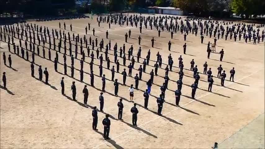 応援団引継式（コンバットマーチ）